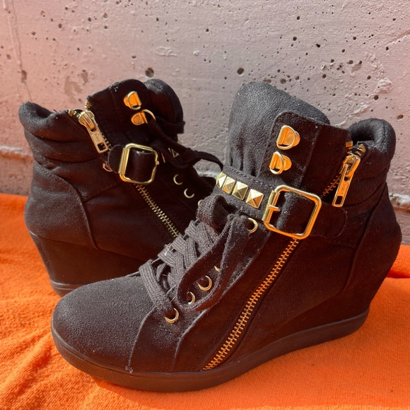 2 boots jennifer lopez lace and xhilaration🤩🤩 - Picture 10 of 13